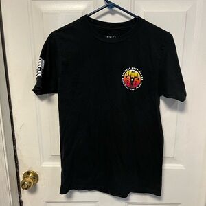 Howitzer Black Short Sleeve T-Shirt with Graphic Design NWOT